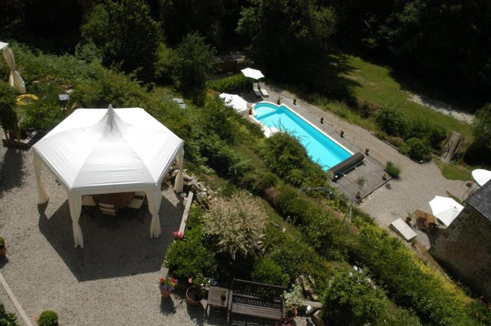 Le Moulin Des Farges Bed & Breakfast Meymac ภายนอก รูปภาพ