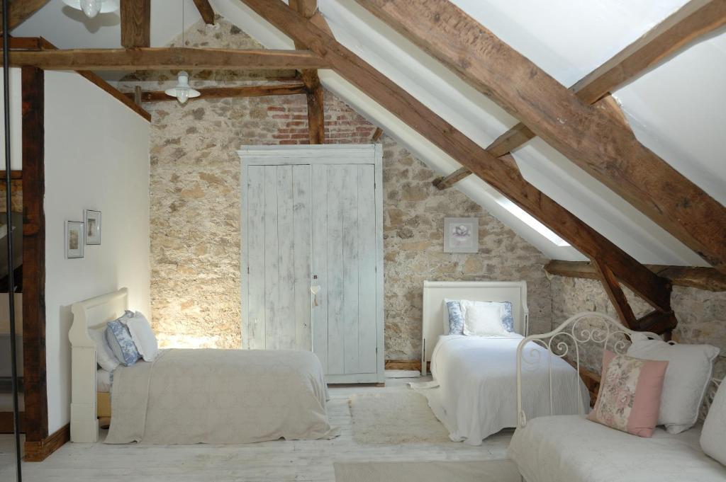 Le Moulin Des Farges Bed & Breakfast Meymac ห้อง รูปภาพ