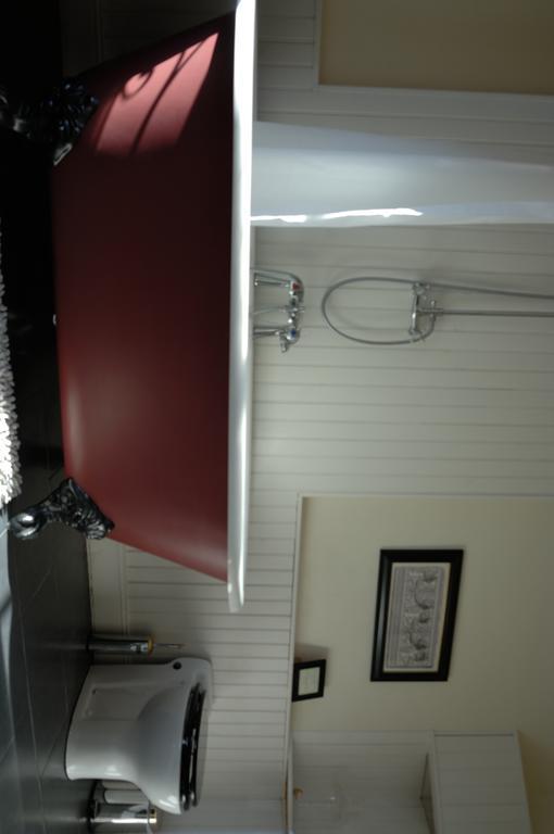Le Moulin Des Farges Bed & Breakfast Meymac ภายนอก รูปภาพ