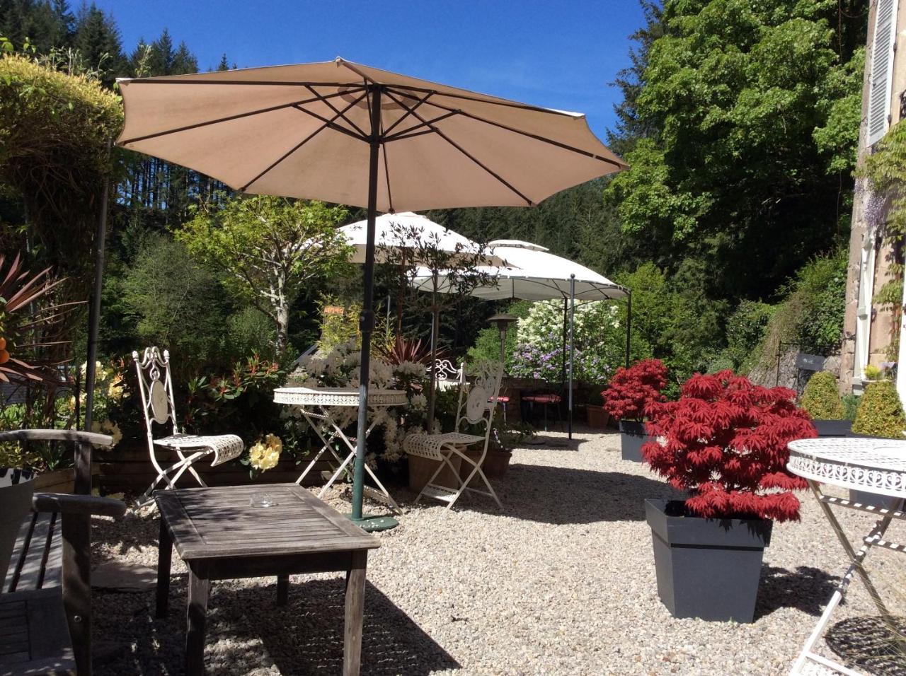 Le Moulin Des Farges Bed & Breakfast Meymac ภายนอก รูปภาพ