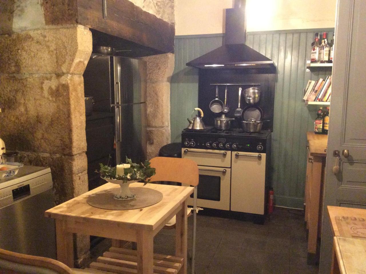 Le Moulin Des Farges Bed & Breakfast Meymac ภายนอก รูปภาพ