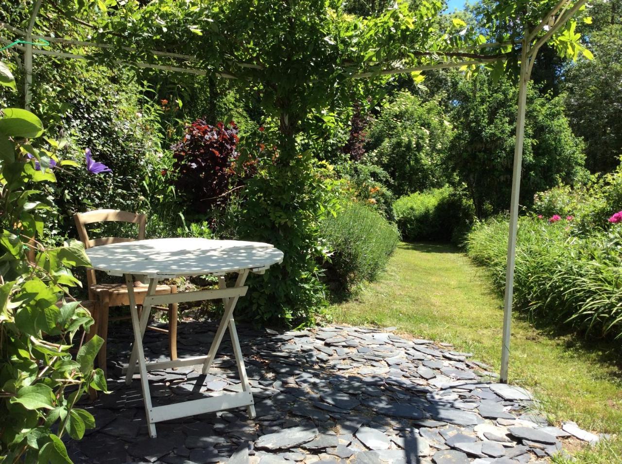 Le Moulin Des Farges Bed & Breakfast Meymac ภายนอก รูปภาพ